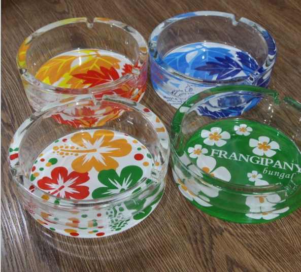 Haonai 16cm Round Custom Made Glass Ashtray with PrintingPopular