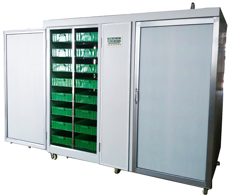 Large Green Alfalfa Growing Hydroponic Fodder System