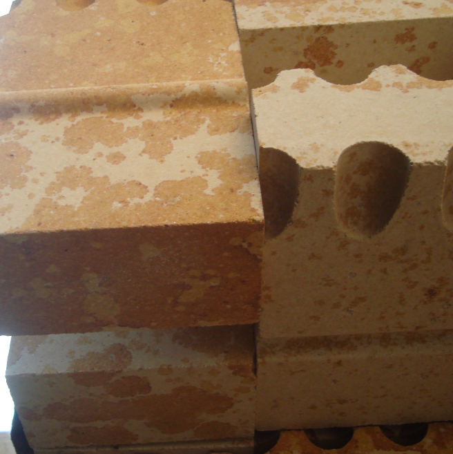 sell silica bricks with high quality and good prices in china