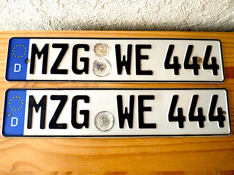 定制车牌伦敦黄色字体车牌反光膜