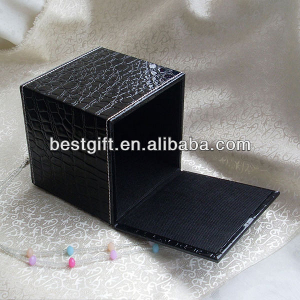 レッドクロコダイルレザーティッシュボックス/高級ホテル用