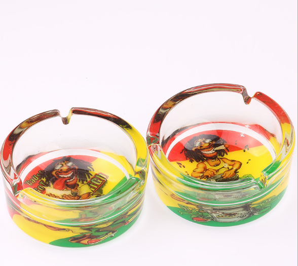 Haonai 10.5cm custom glass cigar ashtray with printed sticker