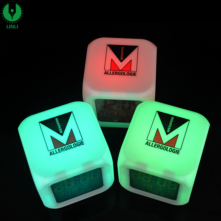 Top Quality Multi-function Plastic Battery Powered Custom Electronic Digital Table Clock With Led Light
