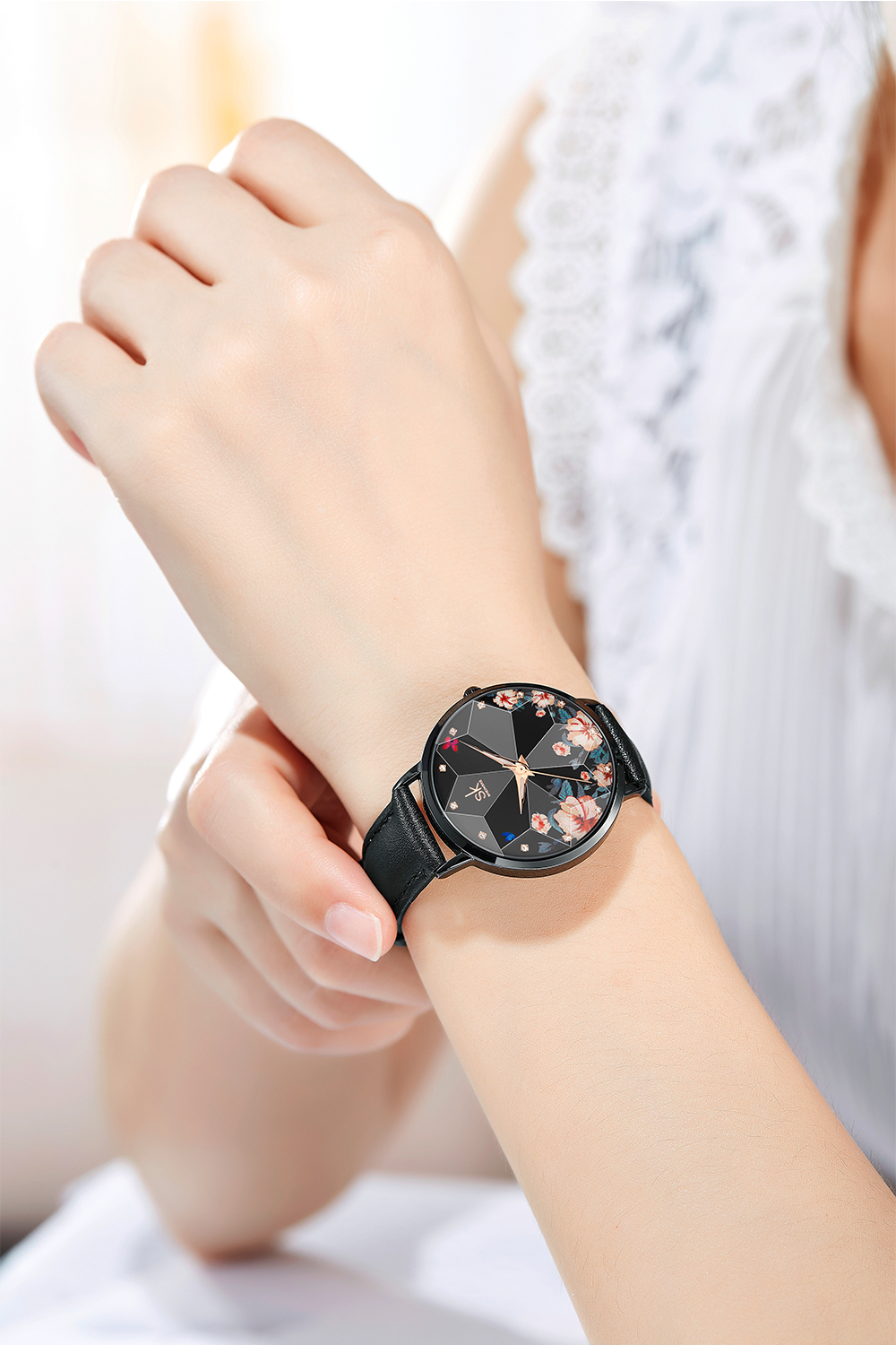 shengke时尚时尚女性手表花女士手表优雅钻石玻璃为montre femme女性