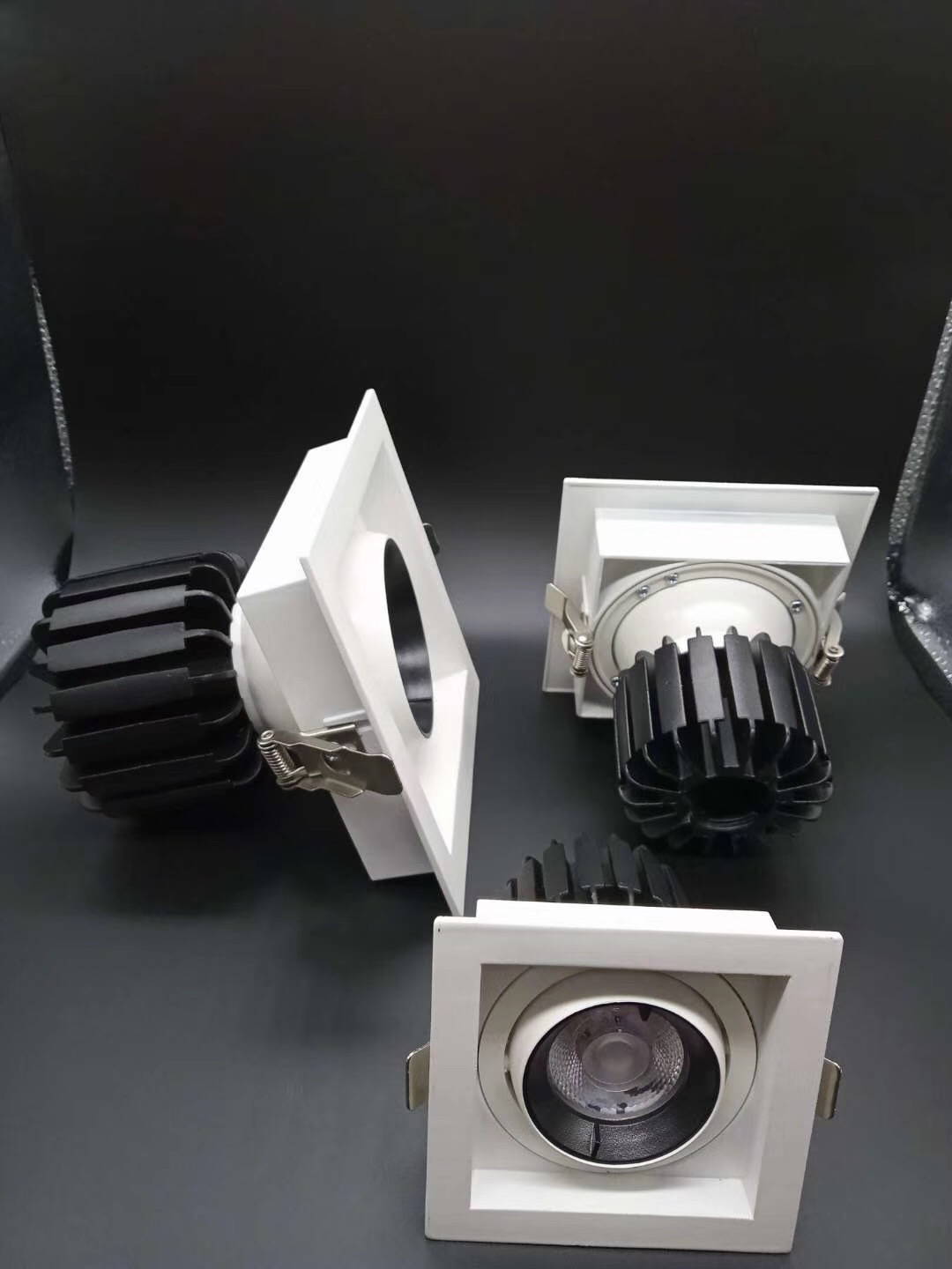 5 years warranty adjustable 2400lm dual-head 2*12W  24w grid light rectangle cob led grille downlights