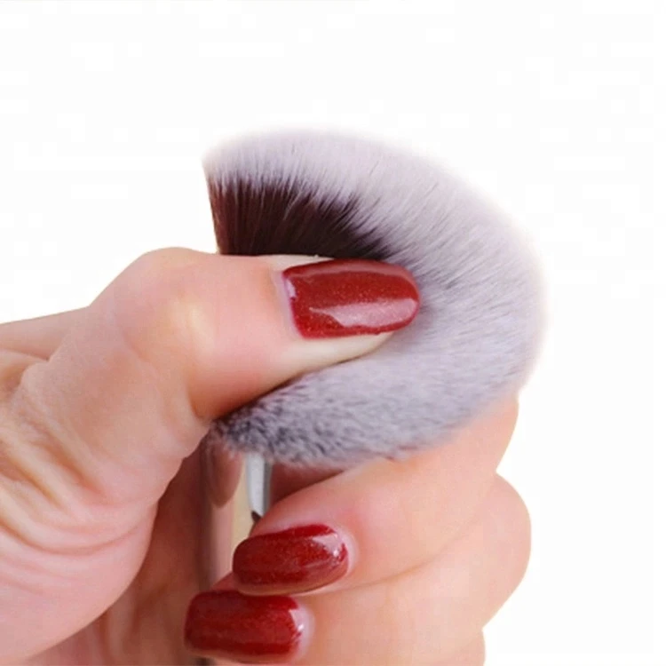 Customized Flat Top Wood Handle Synthetic Hair Kabuki Makeup Brush