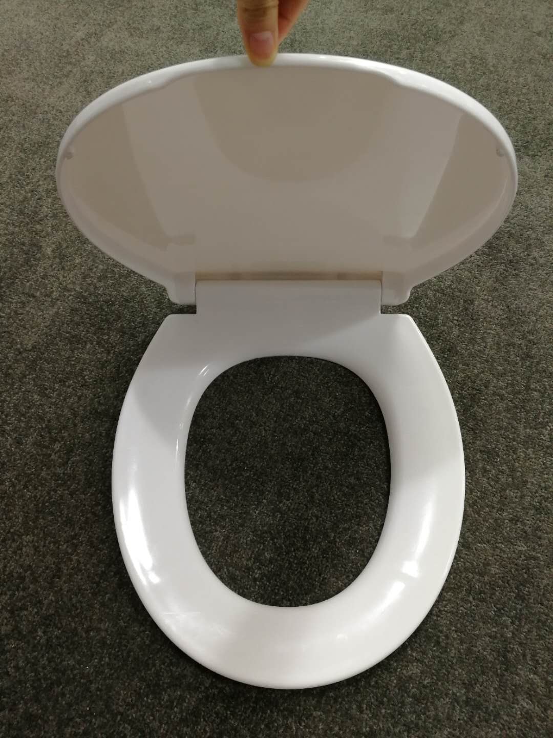 1096 YYU factory Poland hot salling style soft close bathroom toilet seat cover