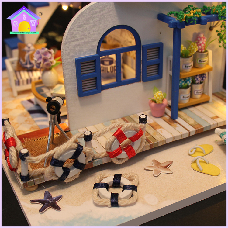 Wooden miniature dollhouses education toys made in china kits set