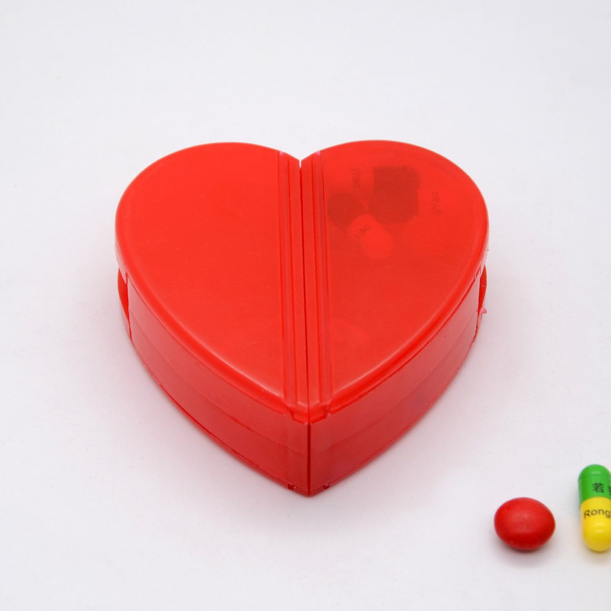 定制环保红色心形塑料收纳盒时尚旅行药盒,心形药盒 - buy heart