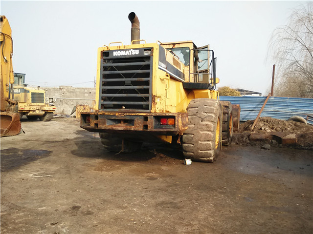 Used Komatsu WA600-1 Wheel Loader - High Digging Power