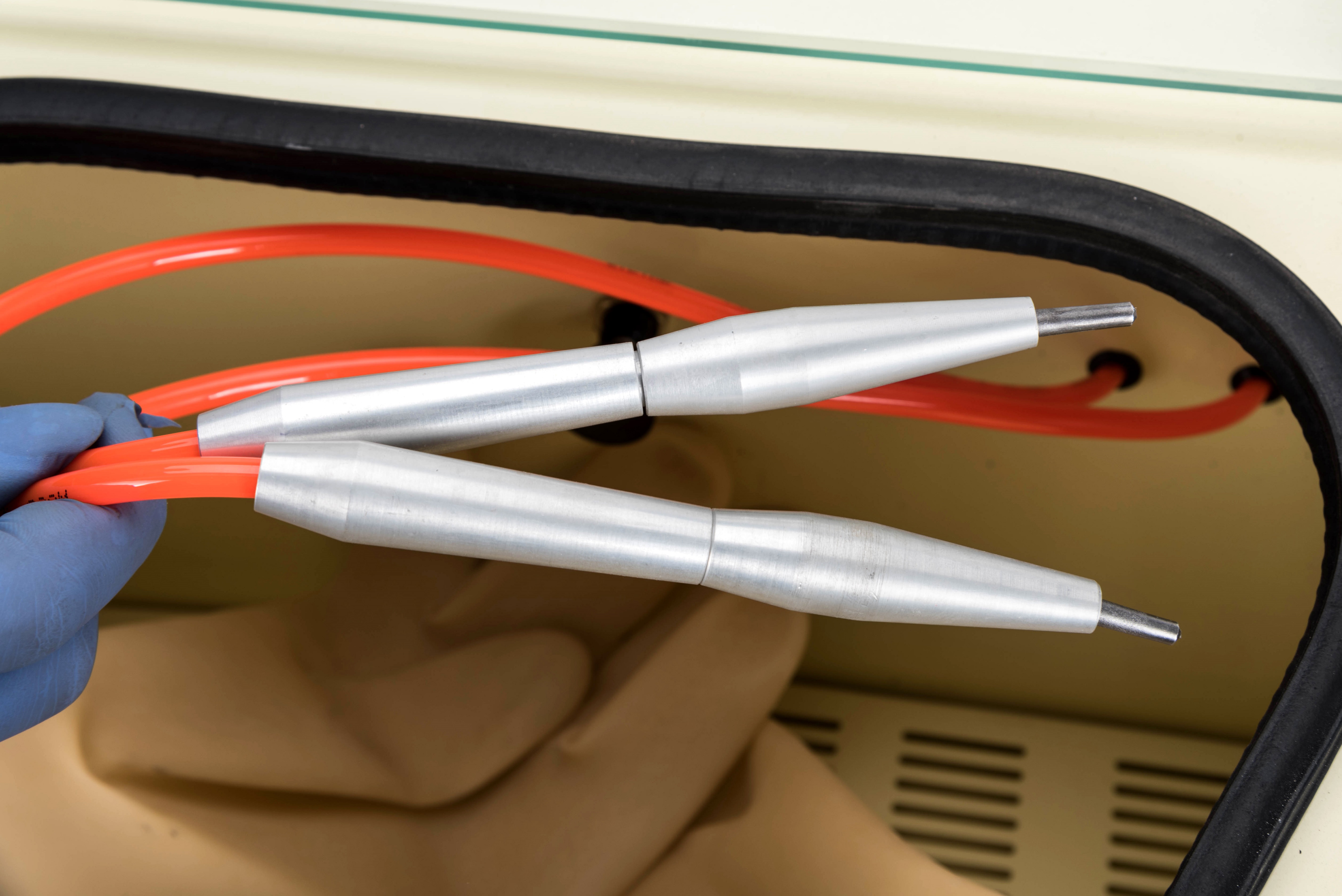 Portable sand blasting machine price/double pen sand blaster/sandblaster for dental lab