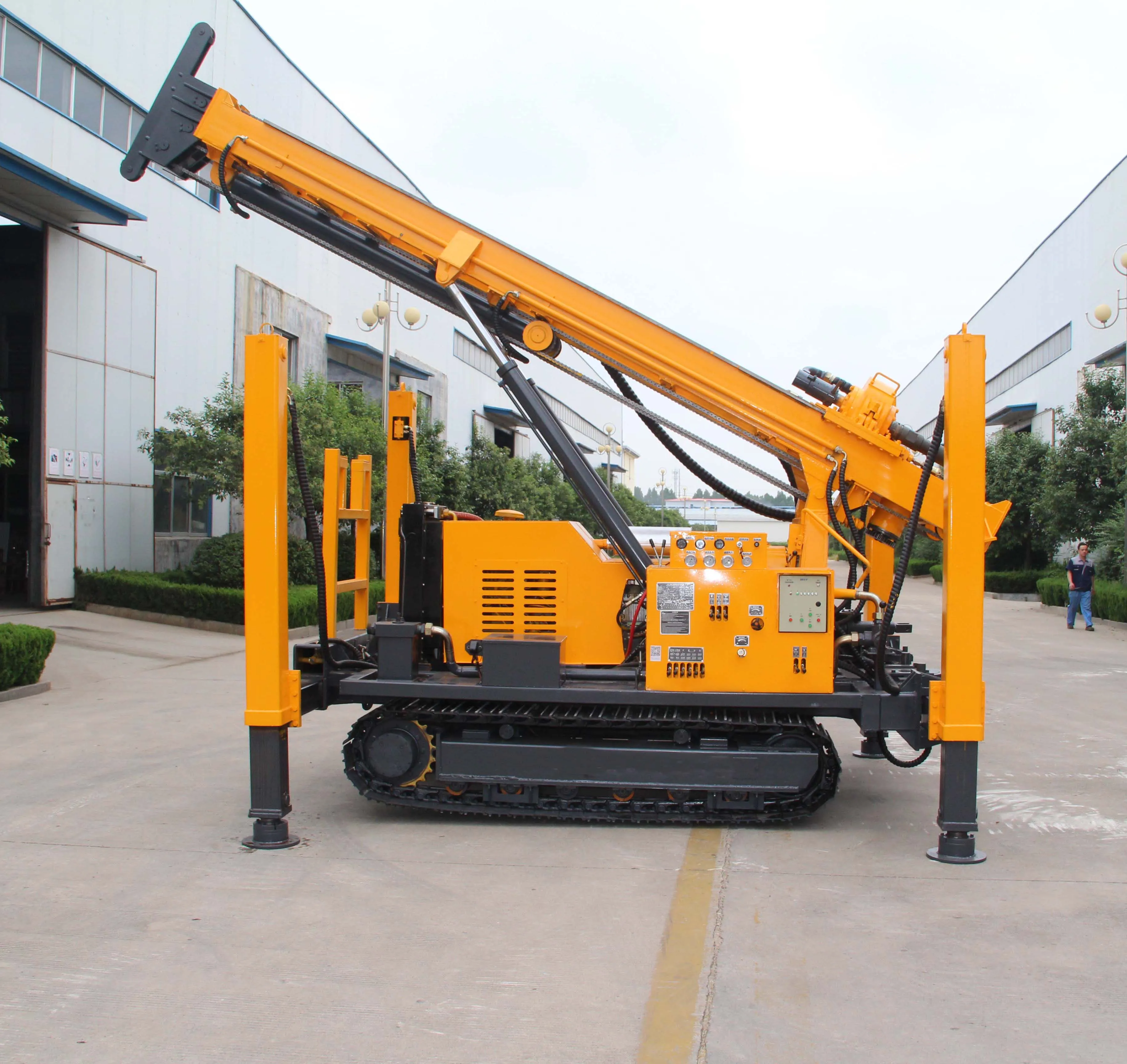 400-800m deep crawler mounted wire line drilling rig mineral exploration drilling rig machine