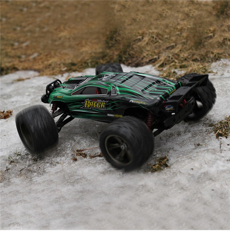 GPTOYS S912 2.4G Remote Control Stunt Toy Car Truck - RC Vehicle