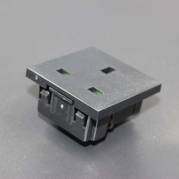尼龙铜材料 pdu 工业插座/英国 3 针连接器/英国灯泡插座 - buy pdu