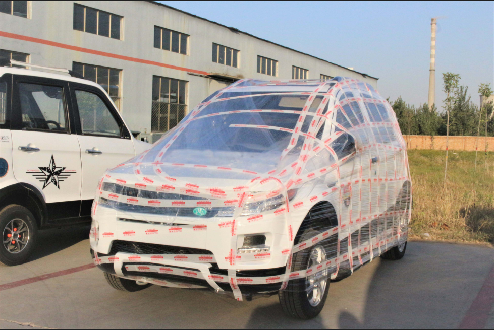 Automóvil deportivo popular, eléctrico y de combustible con volante a la izquierda y aire acondicionado