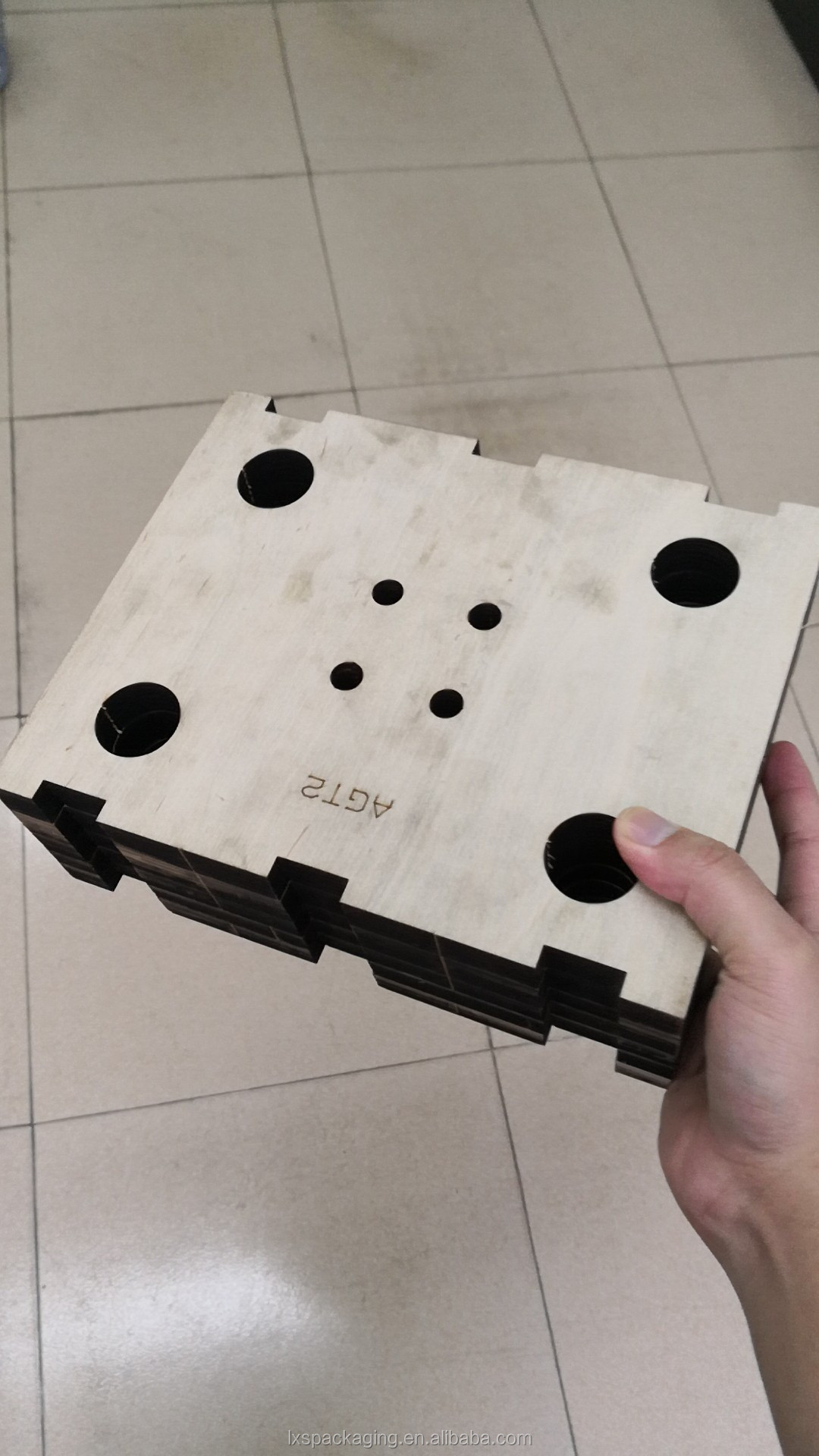 LS-300B Automatic Cardboard Box Making Machine Hardcover Making Machine Packing Box Making Machine