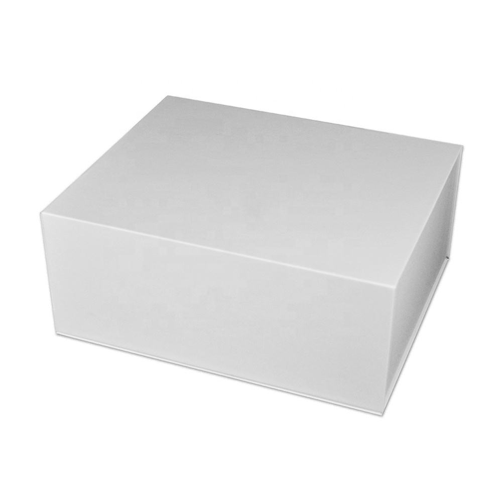 gabby's dollhouse birthday invitation