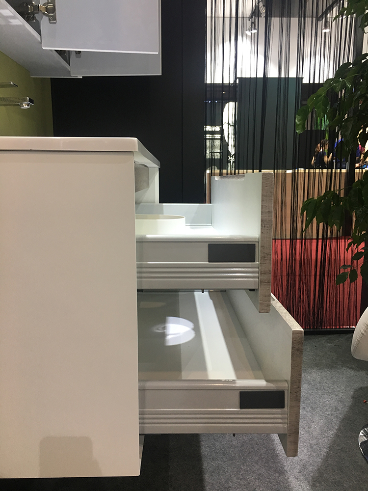 Hot sale wall mounted modern bathroom vanity cabinet with shaving cabinet