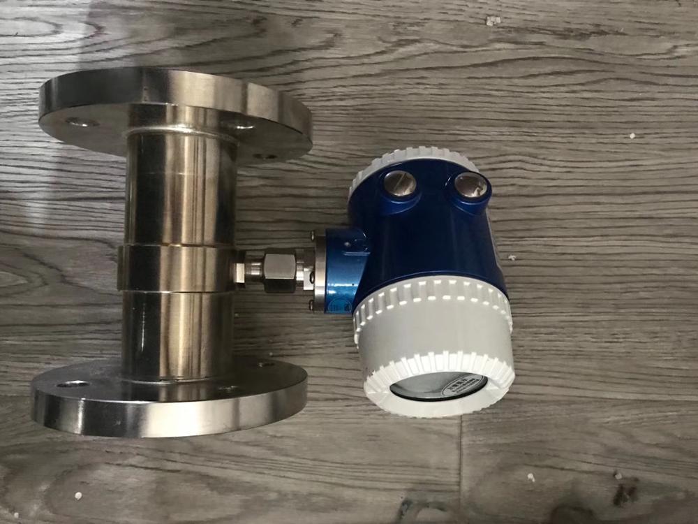 水箱液体燃油液位传感器雷达运输机开关超声波柴油液位传感器