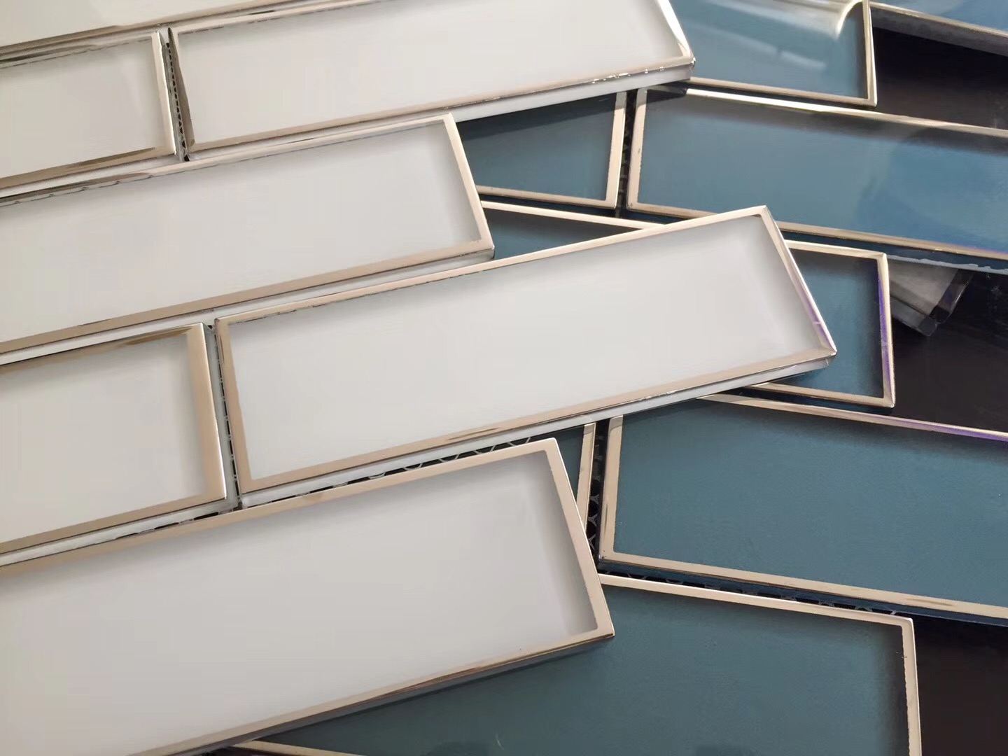 Zinc Coated Wall Mosaic Latest Design Galvanized Hexagonal Glass Mosaic 3D Decorative Tiles