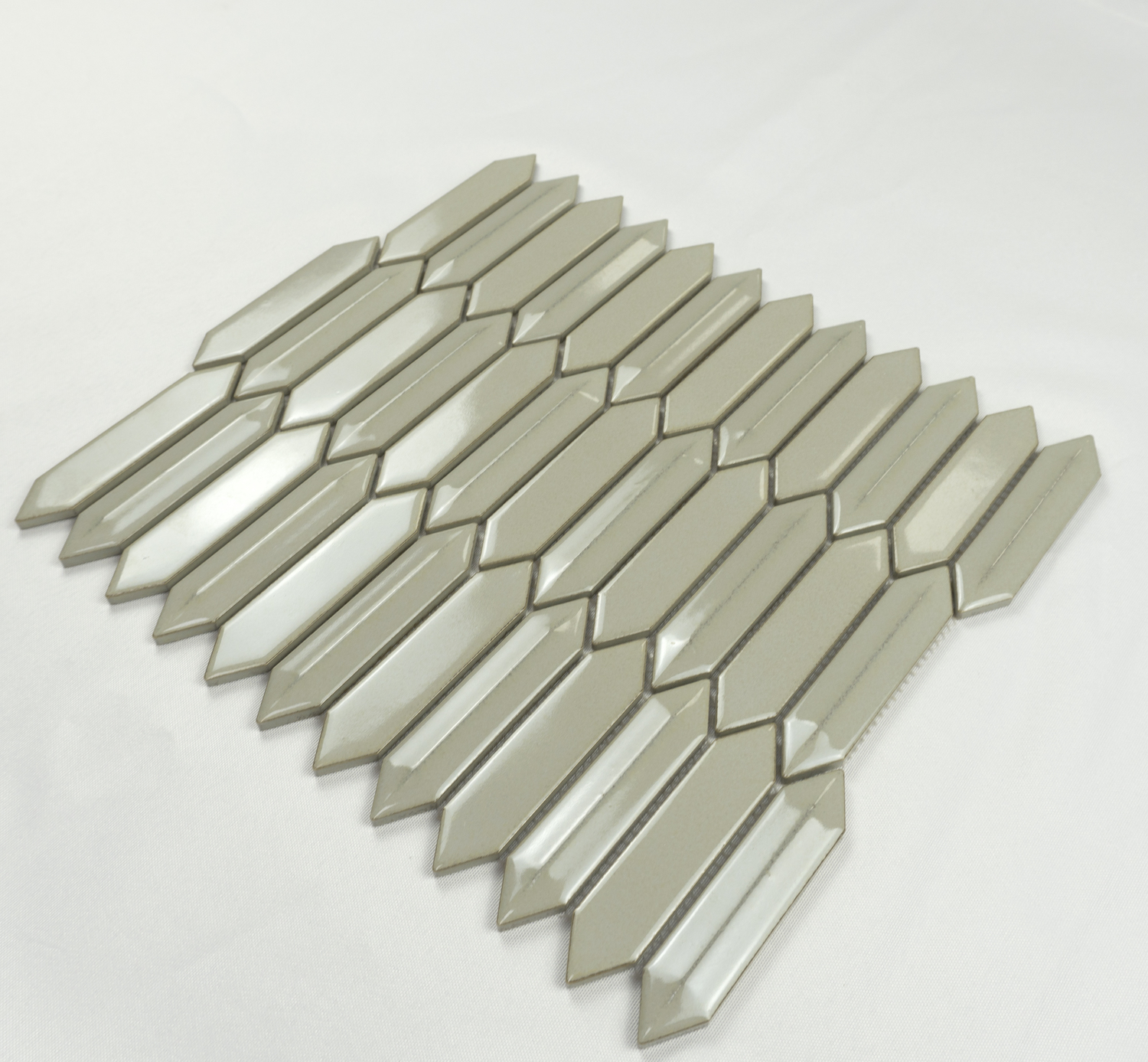 3D Cream Glossy Arrow Mosaic Tiles Home Mosaic Wall Tiles Decorative 3D Tiles