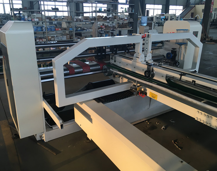 全自动文件夹打胶机瓦楞纸板纸箱制造机出售