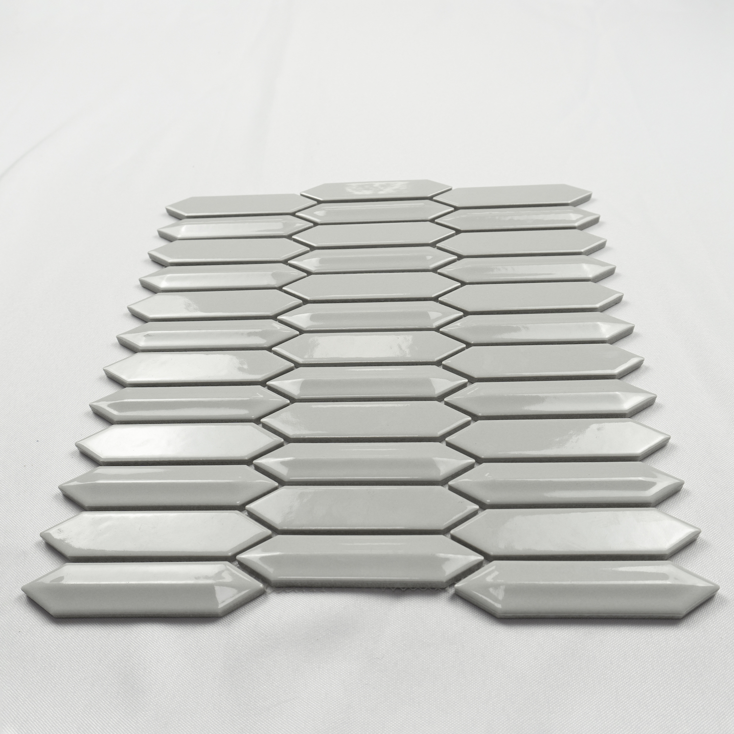 Light Grey 3D Glossy Arrow Mosaic Tiles Home Mosaic Wall Tiles Decorative 3D Tiles