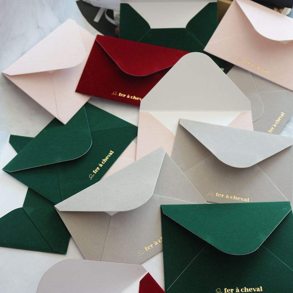 upload your own design invitations