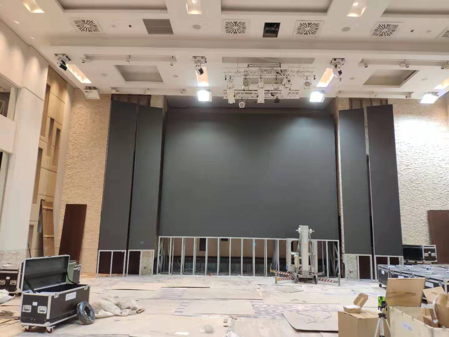 SMD2020 Indoor Full Color LED Display For Rental 640x480mm Panel