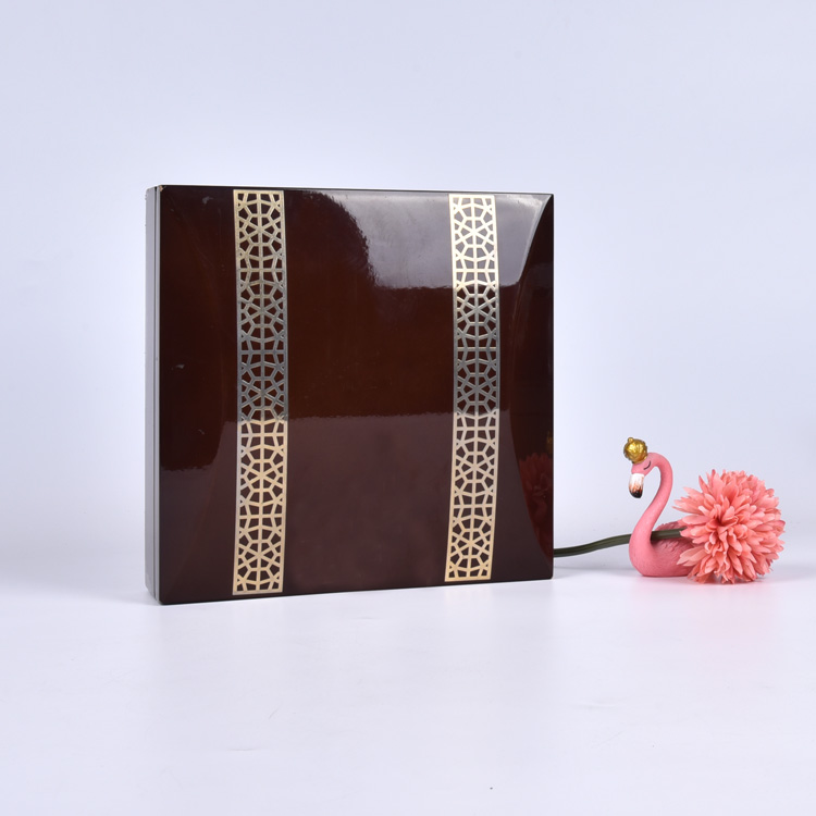 Caixa de madeira de luxo personalizada de fábrica de caixas de madeira Caixa de trufas de chocolate marrom com divisor