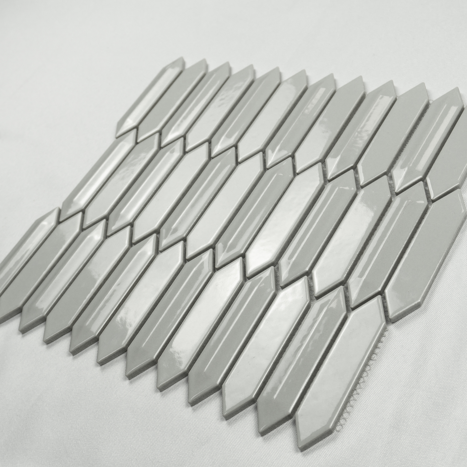 Light Grey 3D Glossy Arrow Mosaic Tiles Home Mosaic Wall Tiles Decorative 3D Tiles