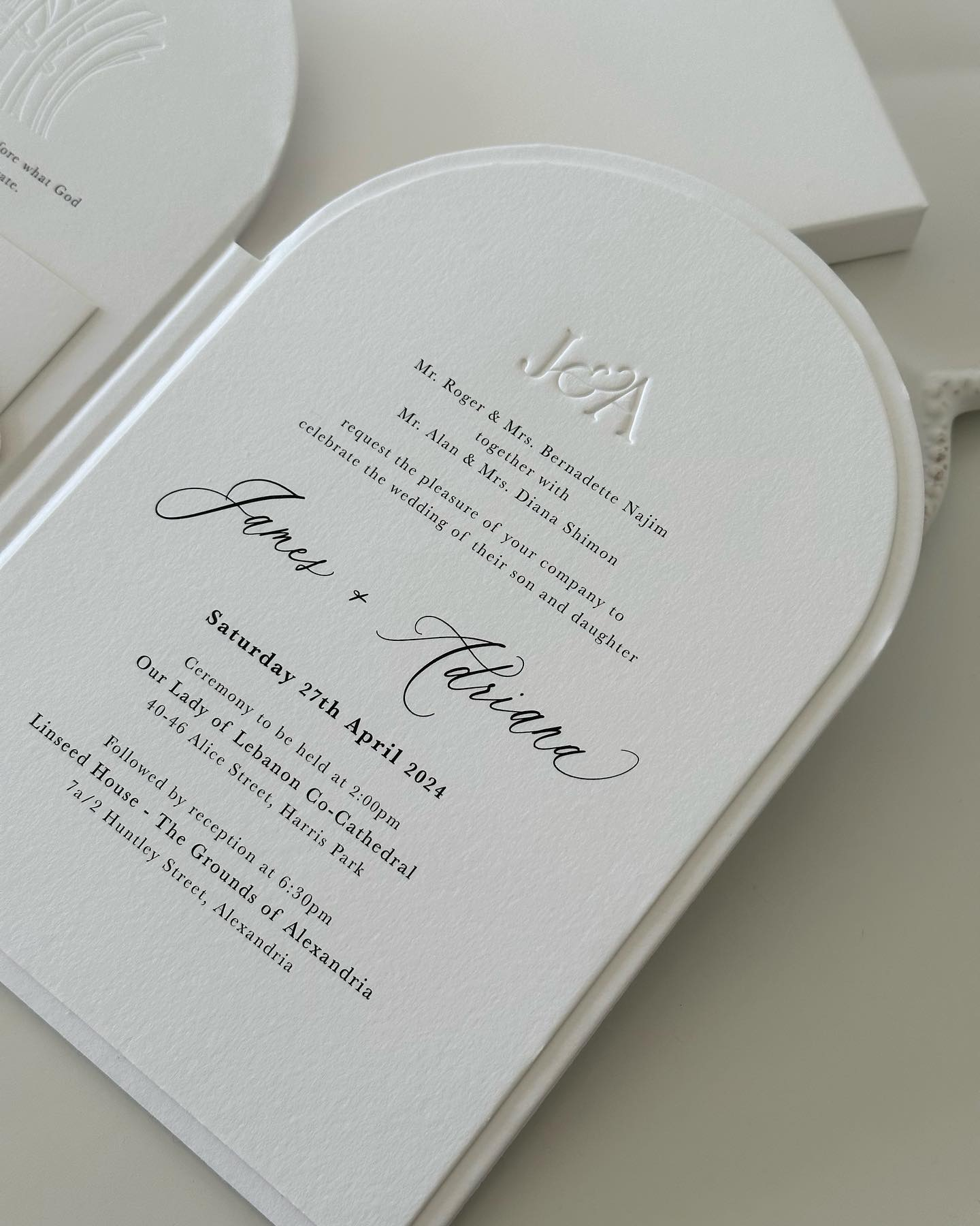 wedding invitations with ribbon