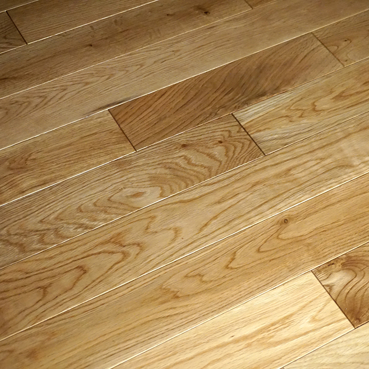 Best quality  Oak hardwood flooring for sale