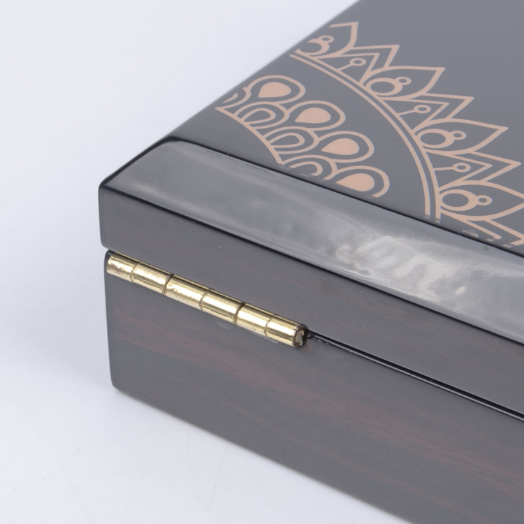 KSA JEDDAH temporada MC embalagem Novo Design Design Sweets de madeira personalizados, datas, caixas de presente de chocolate de madeira por atacado para cliente VIP