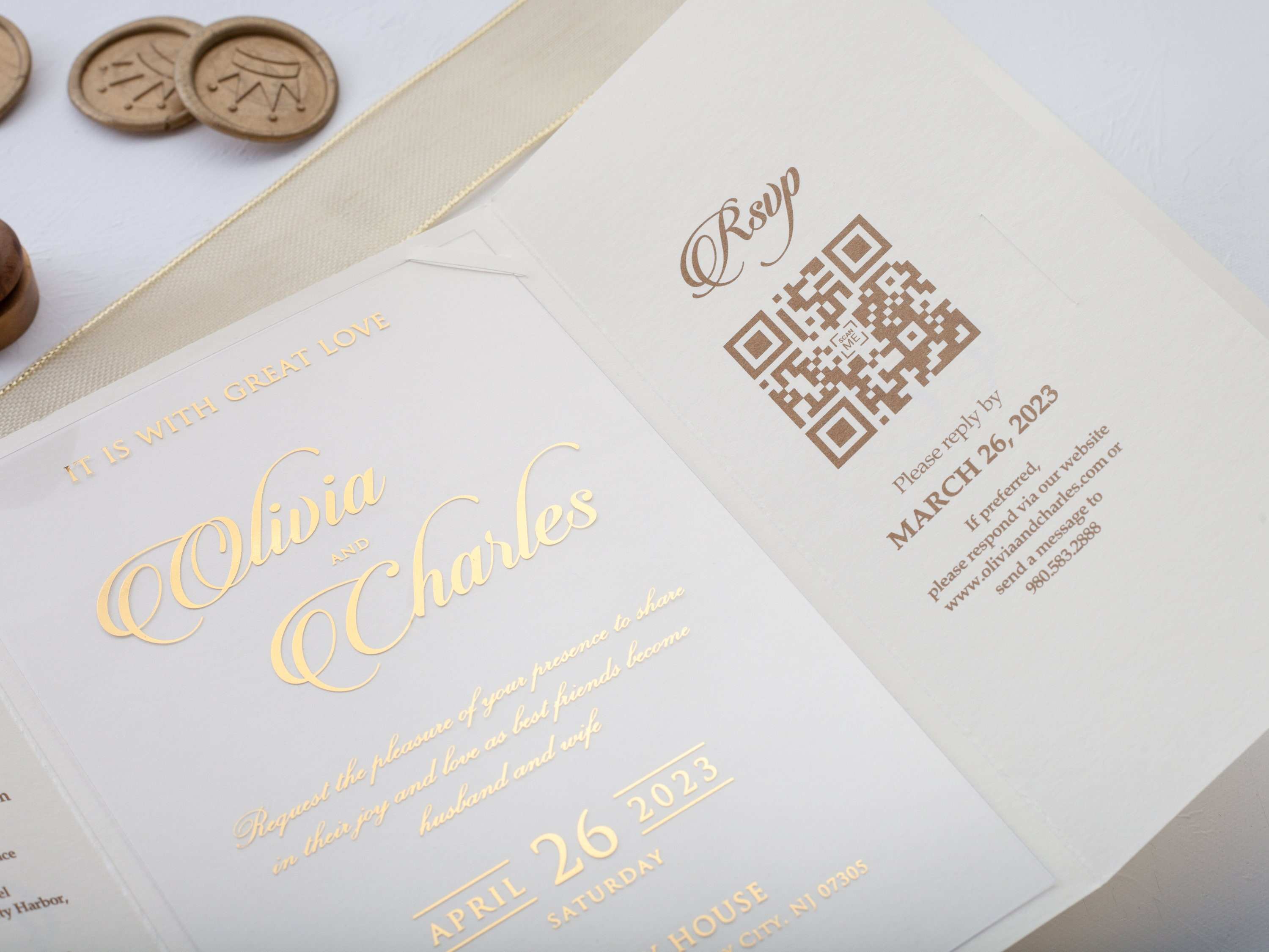 escape the room invitation