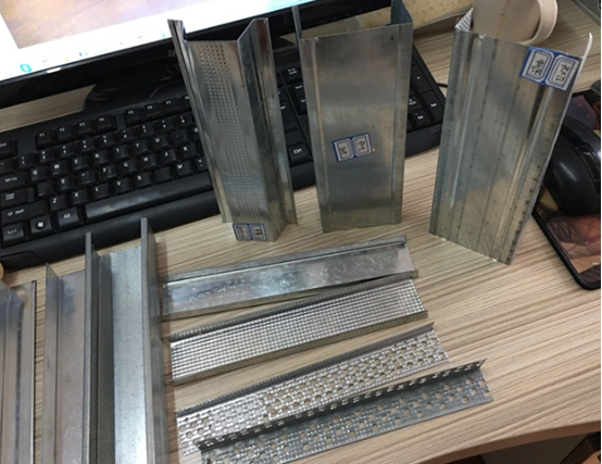 Drywall partition ceiling C section CD UD CW UW stud and track roll forming machine