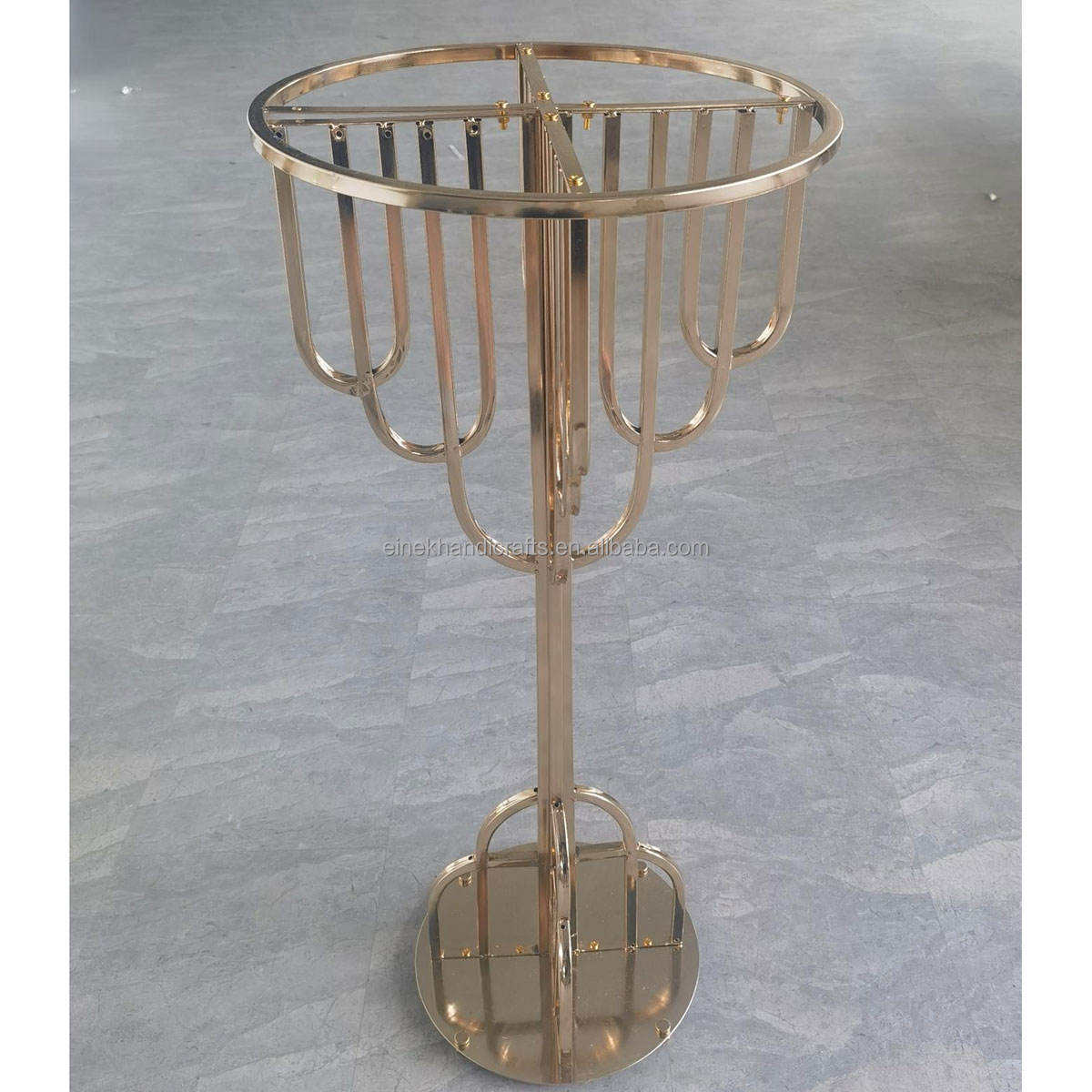 What Birds Eat Fruit: A Complete Guide