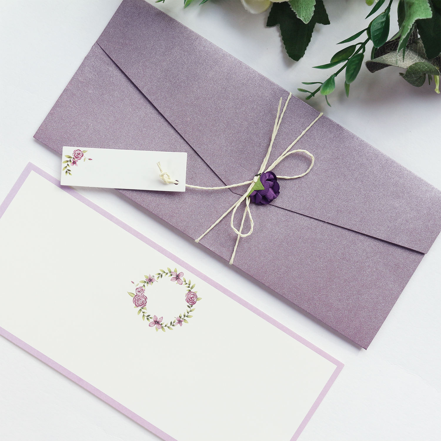 best companies to send graduation invitations to