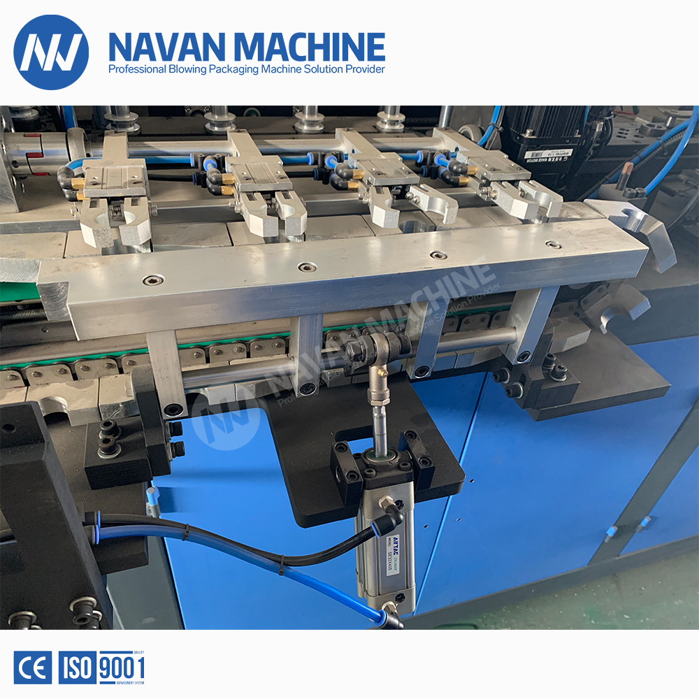 4 Cavities Fully Automatic Servo PET Bottles Preform Blow Moulding Machine