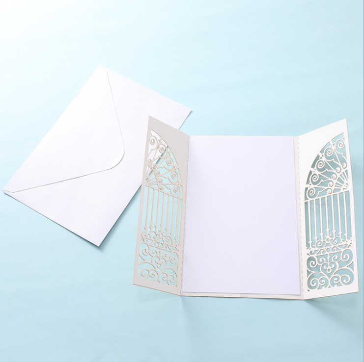 how to invite someone in minecraft