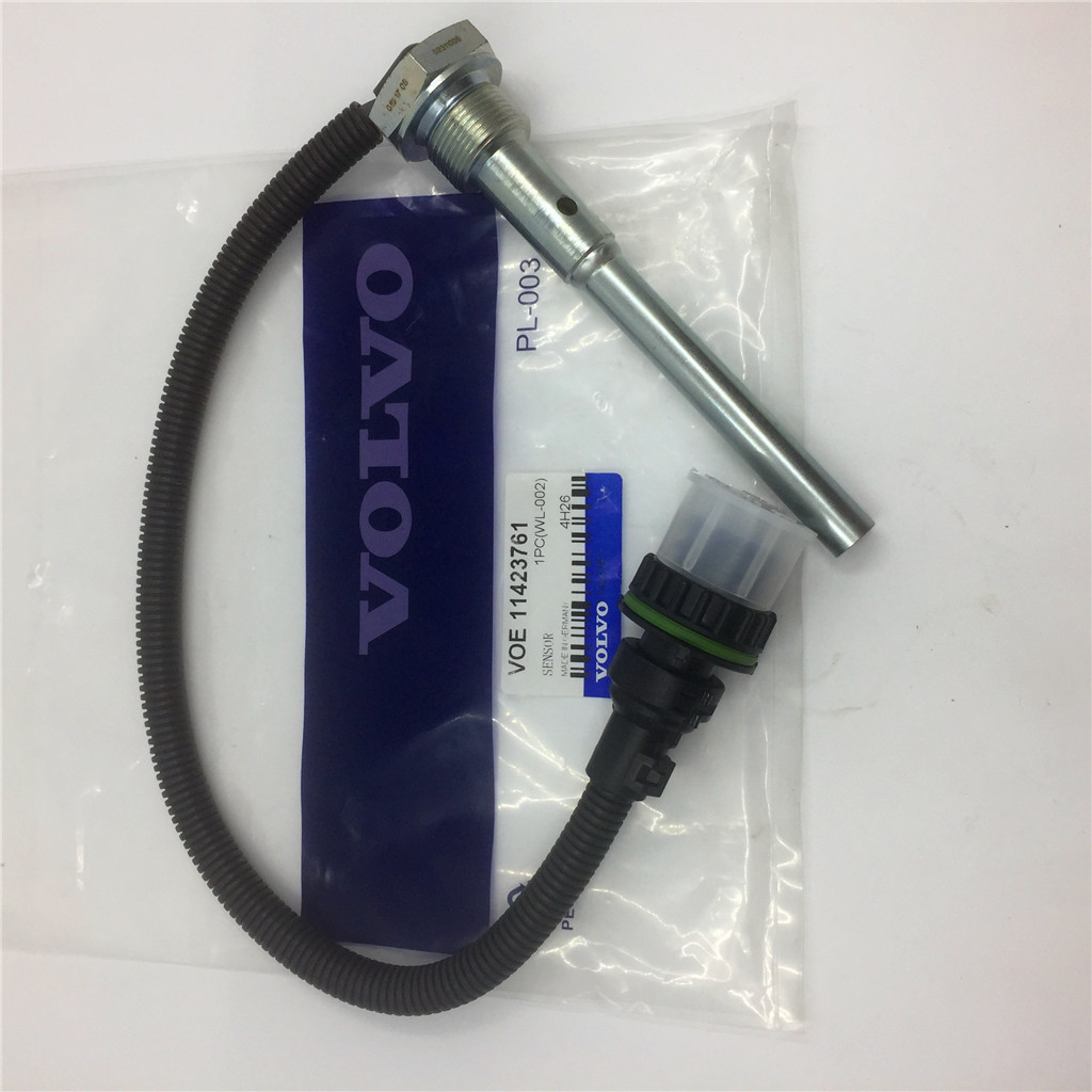 Locoになります Arriving 1894 Brooks 4-8-0 Bundle!