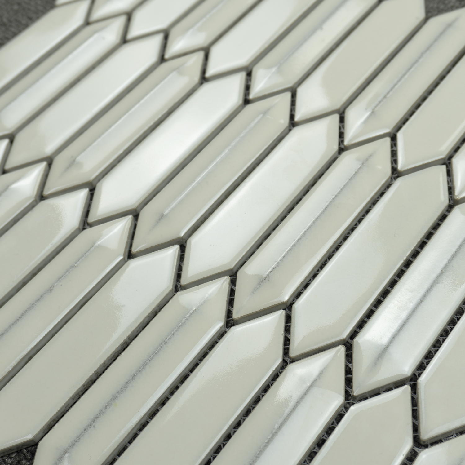 3D Glossy White Arrow Mosaic Tiles Home Mosaic Wall Tiles Decorative 3D Tiles