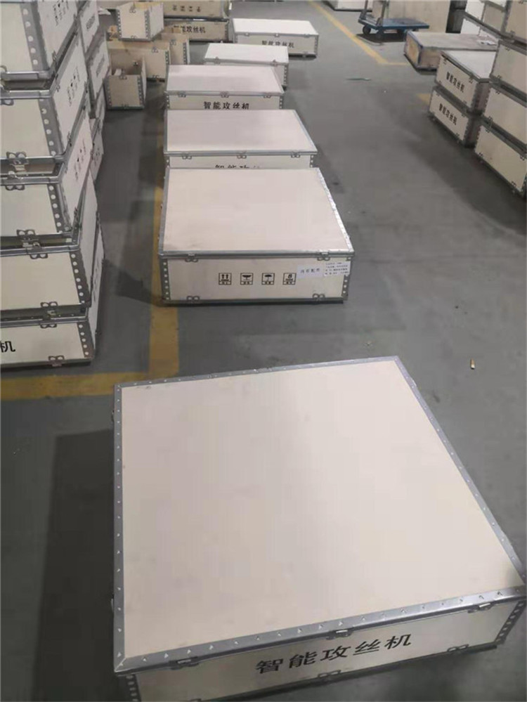 Automatic servo motor tapping arms M16 electric tapping machine with touch screen