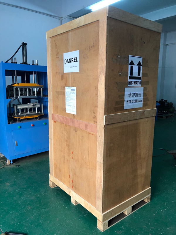 15KHz & 20KHz Desktop Computer Type Digital Auto-Tuning Ultrasonic Welding Plastic Machine