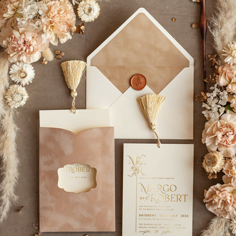 how do you send a meeting invite in outlook