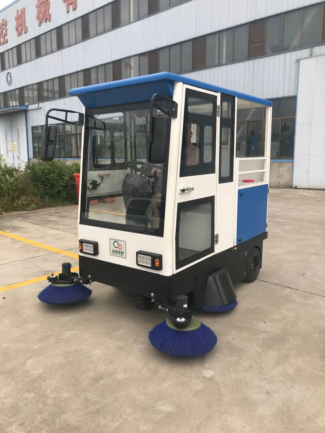 disel/electric/ road sweeper / cleaning machine JC-1500/JC-2000 sale with low price and good quality