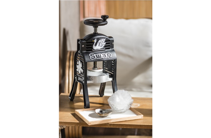 Ice Shaver BLACK SWAN (E) - Durable & Efficient Machine