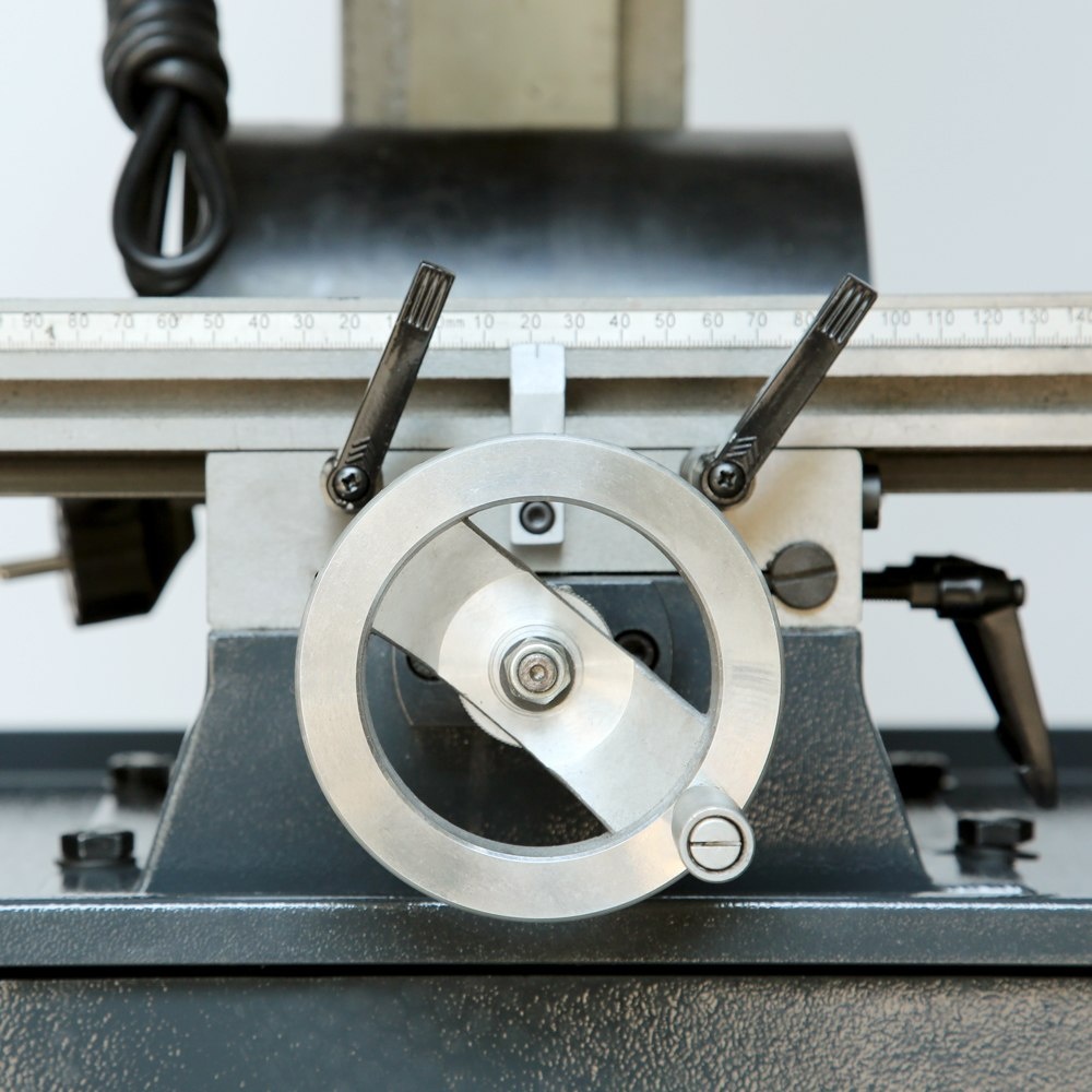 bt16v 便宜的价格变速迷你铣床 - buy milling machine,mini milling