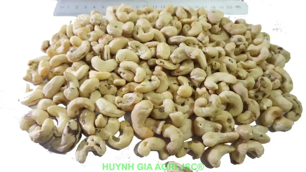 Vietnamese Raw Processing Organic Snack Food Roasted Flavored Cashew Nuts Kernels From HUYNHGIA Manufacturer