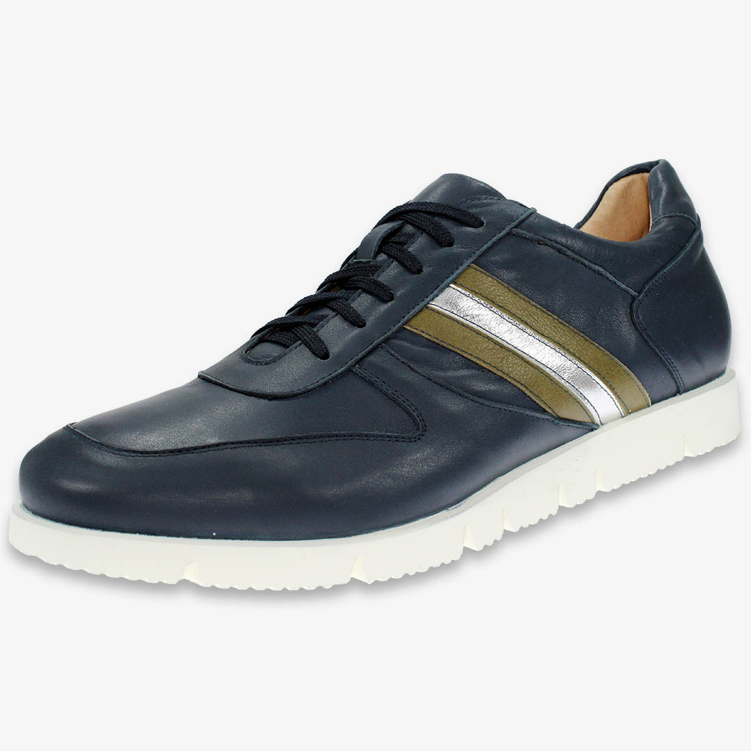 Men's casual lace-up sneaker shoe in blue leather with vibram sole, handmade in Italy, removable self-modelling insole